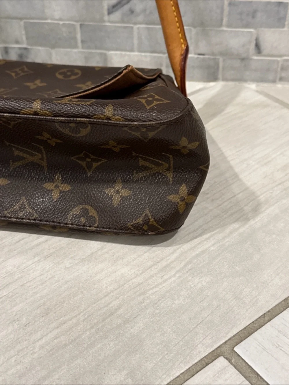 Louis Vuitton Vintage Monogram Flap Shoulder Bag Brown LV 2001 France